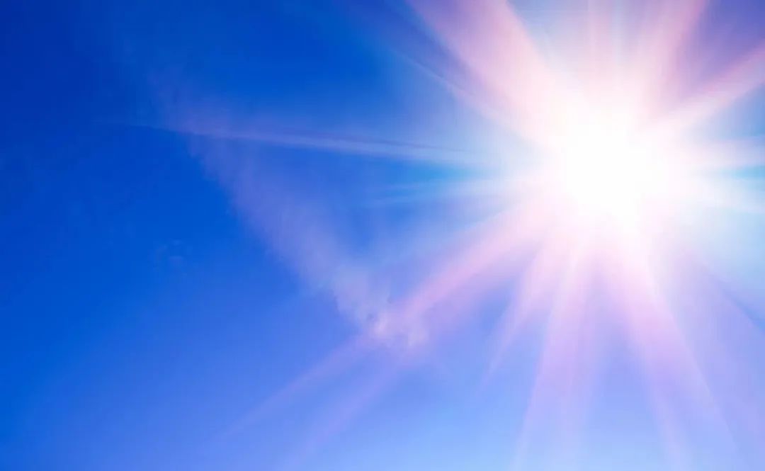 爆款防晒!预售30000只的防晒小金瓶来了,好用到犯规(图1)